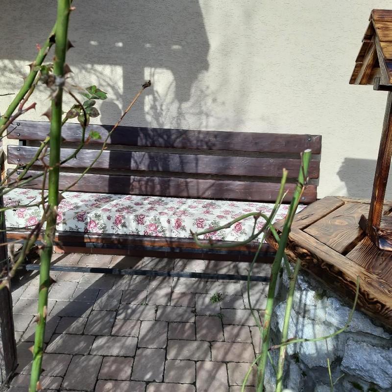 Polstr na dřevěnou lavici