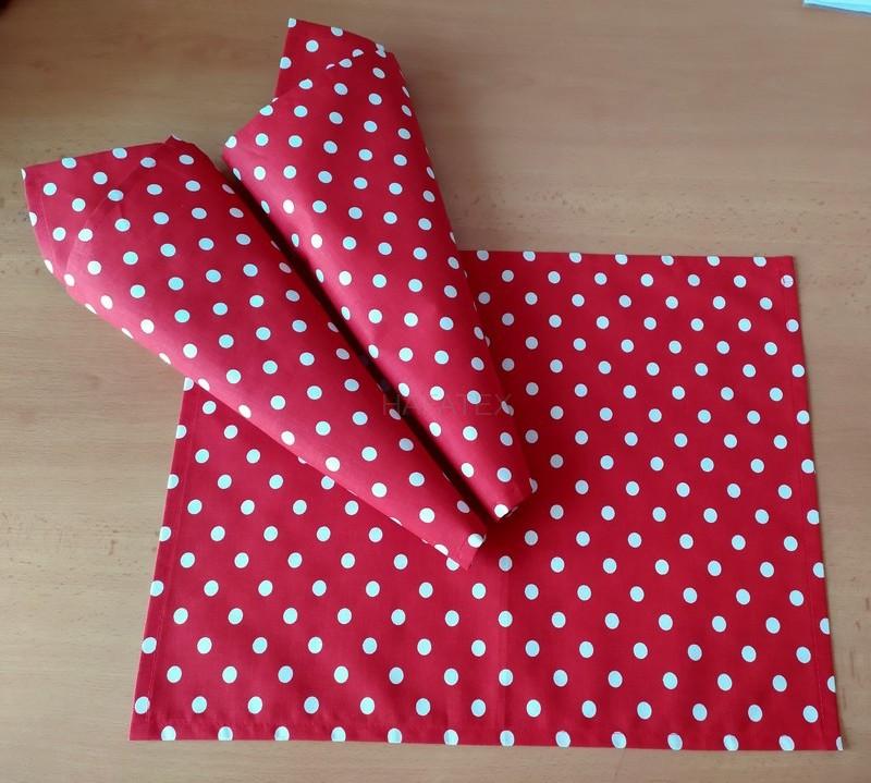 Sedák, polstr na židli PUNTÍK ČERVENÝ