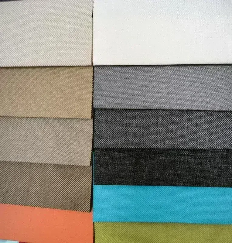 Outdoorový, vodě odolný polstr na houpačku SÁBA