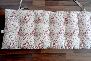 Polstr na botník PARADIS červená kvítka