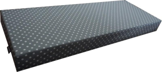 Hladký polstr PUNTÍK, více barev